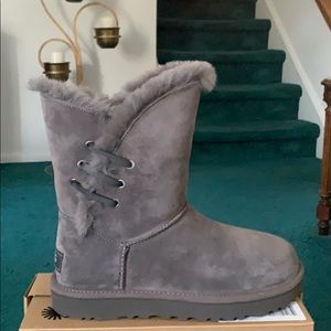 BRAND NEW Uggs size 6